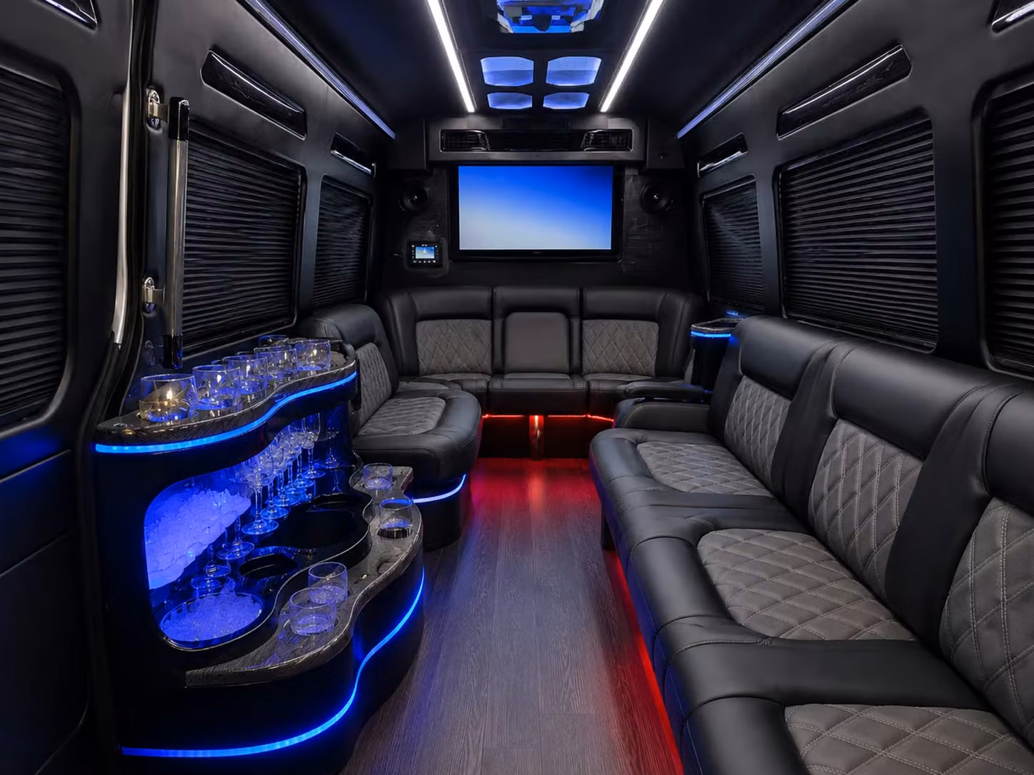 give your wedding guests a stress free airport shuttle experience